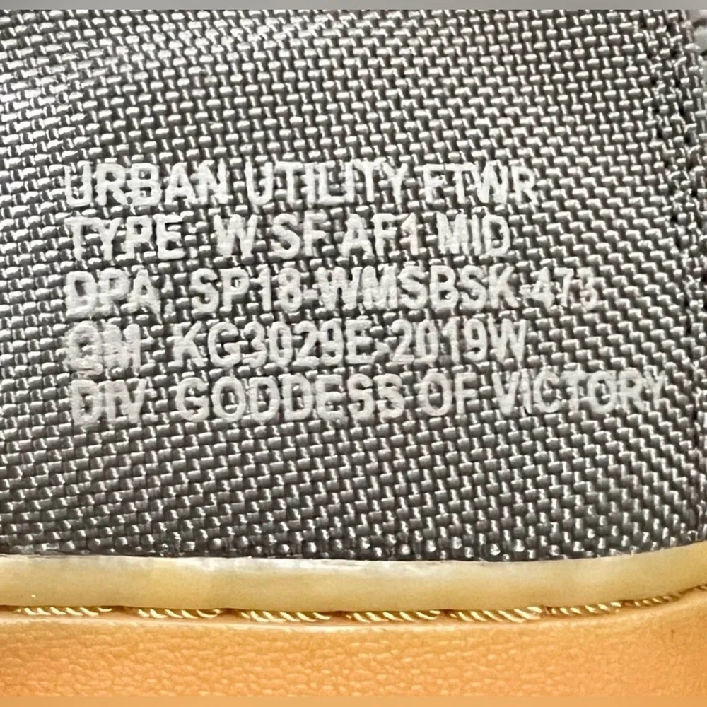 IOB Nike SF Air Force 1 Mid Dark Stucco Sneakers
Shoes Iconic Strap Collectible - Picture 13 of 16